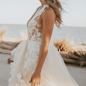 Look Fabulous on Your Big Day: Beach Wedding Dress Tips